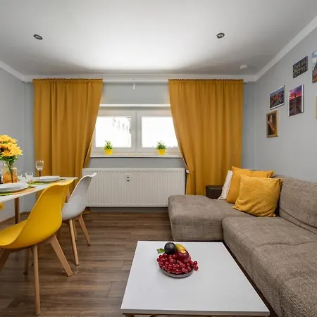 Market Square Corner Kuznicza By Renters *